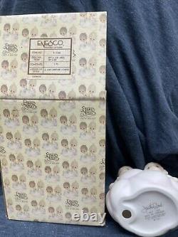 Precious Moments -DEALER ONLY- E-7350 But Love Goes On Forever RARE NIB