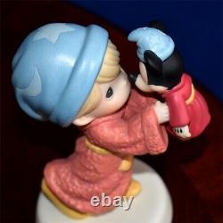 Precious Moments DISNEY EVERYTHING WITH YOU IS MAGICAL Mickey Sorcerer 171091