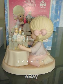 Precious Moments Disney A WORLD OF MY OWN LE 690004D Signed by Sam Butcher