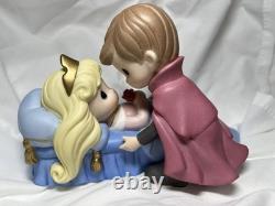 Precious Moments, Disney, Believe In The Power Of True Love Princess Aurora