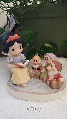 Precious Moments Disney Gathering Friends Together Is A Wonderful Story 830010