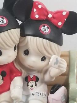 Precious Moments Disney Making Memories Mainstreet Figurine Hiko Maeda SIGNED