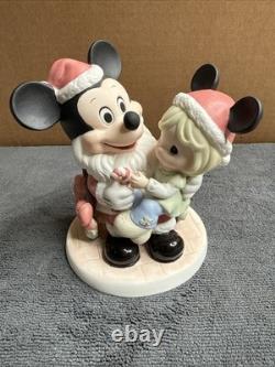 Precious Moments Disney Merry Christmas To All Signed by Hiko Maeda 990025