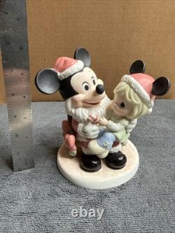 Precious Moments Disney Merry Christmas To All Signed by Hiko Maeda 990025