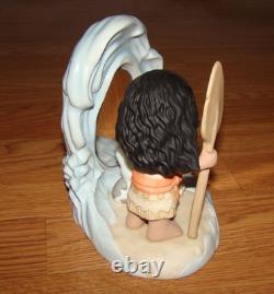 Precious Moments, Disney Showcase SEA YOUR OWN WAY (252013) Moana, Pua