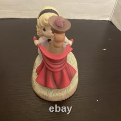 Precious Moments Disney Sleeping Beauty YOUR DREAM IS SURE TO COME TRUE 183072