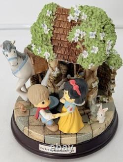 Precious Moments Disney Snow White Deluxe Musical You Are My Dream Come True