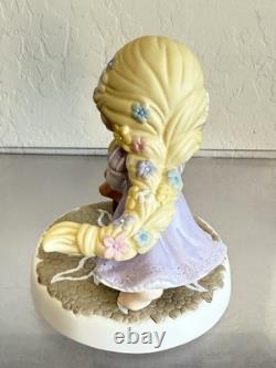 Precious Moments Disney We Go Hand-In-Hand Tangled Rapunzel 154012 Mint Cond