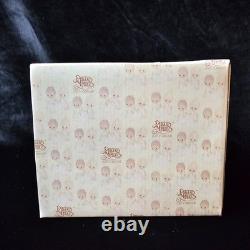 Precious Moments EVERYBODY HAS A PART 731625 Ltd Ed JAPANESE and CCR EXCLUSIVE