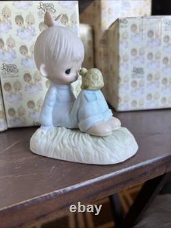 Precious Moments E-1379/A. Love Is Kind. Original White Box