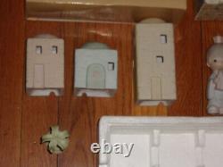 Precious Moments E-2387 4 Piece Nativity Acc. 3 Buildings Palm Tree + Wee Kings