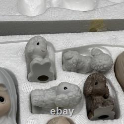 Precious Moments E-2800 Come Let Us Adore Him Nativity Set 1979 Original Box