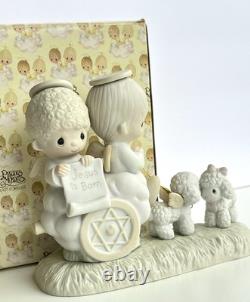 Precious Moments E-2801 Jesus Is Born 2 Angels in Chariot RARE 1979 NIB