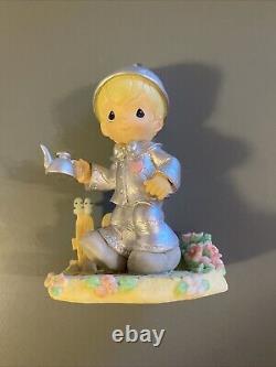 Precious Moments Enesco Wizard Of Oz, Emerald City Skyline Base, 4 Figurines