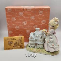 Precious Moments Fairytales Can Come True #111754 2003 Figurine