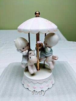 Precious Moments Figurine #139475 Love Makes The World Go'Round