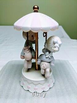 Precious Moments Figurine #139475 Love Makes The World Go'Round