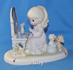 Precious Moments Figurine 175277, God's Love Is Reflected In You withbox