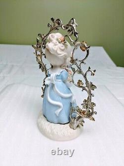 Precious Moments Figurine #261629 In God's Beautiful Garden Of Love COA