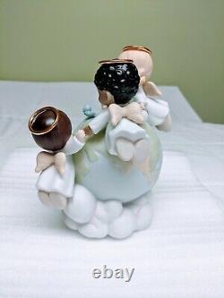 Precious Moments Figurine 539309-His Love Will Uphold The World-COA/Display Case