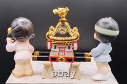 Precious Moments Figurine Everybody Has A Part Japanese #731625 NIB 1999