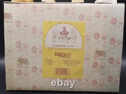 Precious Moments Figurine Everybody Has A Part Japanese #731625 NIB 1999