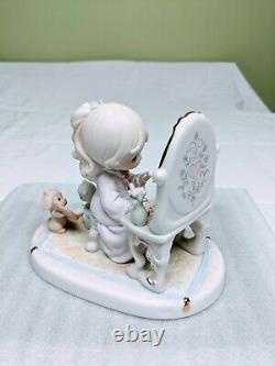 Precious Moments Figurine/Glass Case 175277 God's Love Is Reflected In You-COA