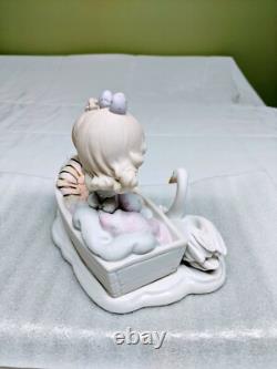 Precious Moments Figurine/Glass Case 456349-Sharing Our Time Is So Precious-COA