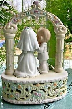 Precious Moments Figurine I Give You My Love Forever True (wedding Musical)