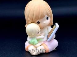 Precious Moments Figurine Mom & Child Selfie iPad Family Love Collectible