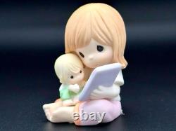 Precious Moments Figurine Mom & Child Selfie iPad Family Love Collectible