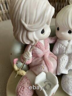 Precious Moments Figurine Mother And Daughter Eating Chinese Takeout Hamilton