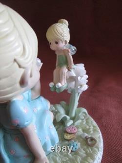 Precious Moments Figurine Our Friendship is magical Disney