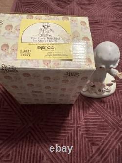 Precious Moments Figurine You Have Touched So Many Hearts 1983 E-2821