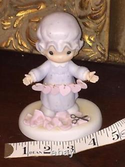 Precious Moments Figurine You Have Touched So Many Hearts Enessco E-2821-1983