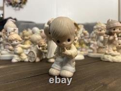 Precious Moments Figurines (1/3)