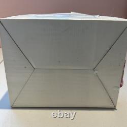 Precious Moments Figurines What The World Needs Now NIB G3D