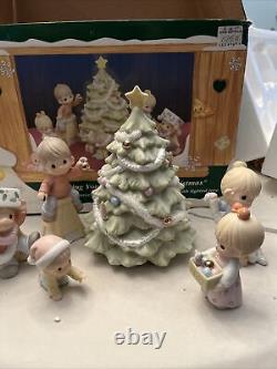 Precious Moments Figurines Wishing You An Old Fashioned Christmas Set Of 6