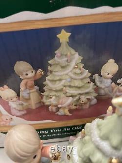 Precious Moments Figurines Wishing You An Old Fashioned Christmas Set Of 6