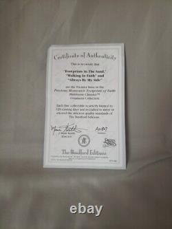 Precious Moments Footprints of Faith Heirloom Classics 12 Ornaments Storage Case