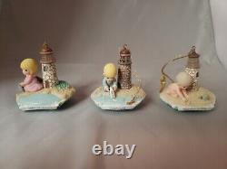 Precious Moments Footprints of Faith Heirloom Classics 12 Ornaments Storage Case