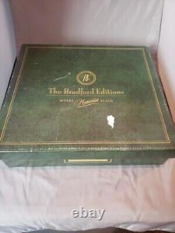 Precious Moments Footprints of Faith Heirloom Classics 12 Ornaments Storage Case