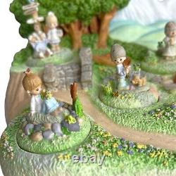 Precious Moments Goebel Fields of Friendship Diorama w Figurines 1st Ed 768-D