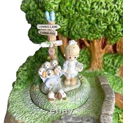 Precious Moments Goebel Fields of Friendship Diorama w Figurines 1st Ed 768-D