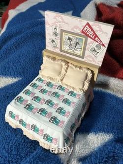 Precious Moments Grease Pink Ladies Slumber Party bed RARE