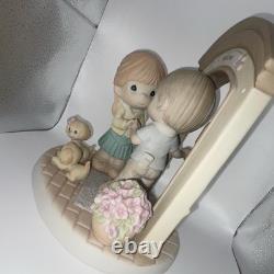 Precious Moments Hands Build A House, Hearts Build A Home Porcelain 2008