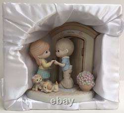 Precious Moments Hands Build A House, Hearts Build A Home #'d 98/5000 NEW 830016