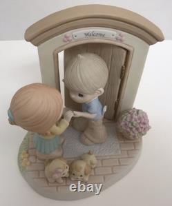Precious Moments Hands Build A House, Hearts Build A Home #'d 98/5000 NEW 830016