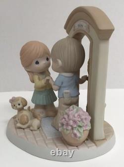 Precious Moments Hands Build A House, Hearts Build A Home #'d 98/5000 NEW 830016