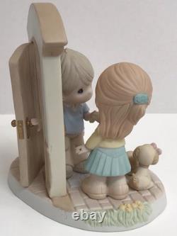 Precious Moments Hands Build A House, Hearts Build A Home #'d 98/5000 NEW 830016